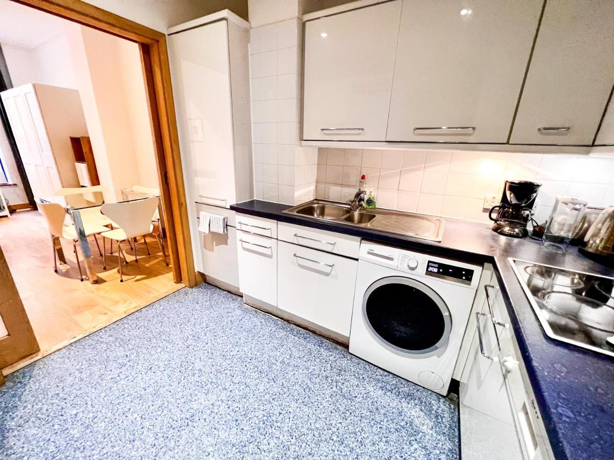Superior Entire Apartment Between St Pauls Cathedral And Covent Garden London Exterior foto