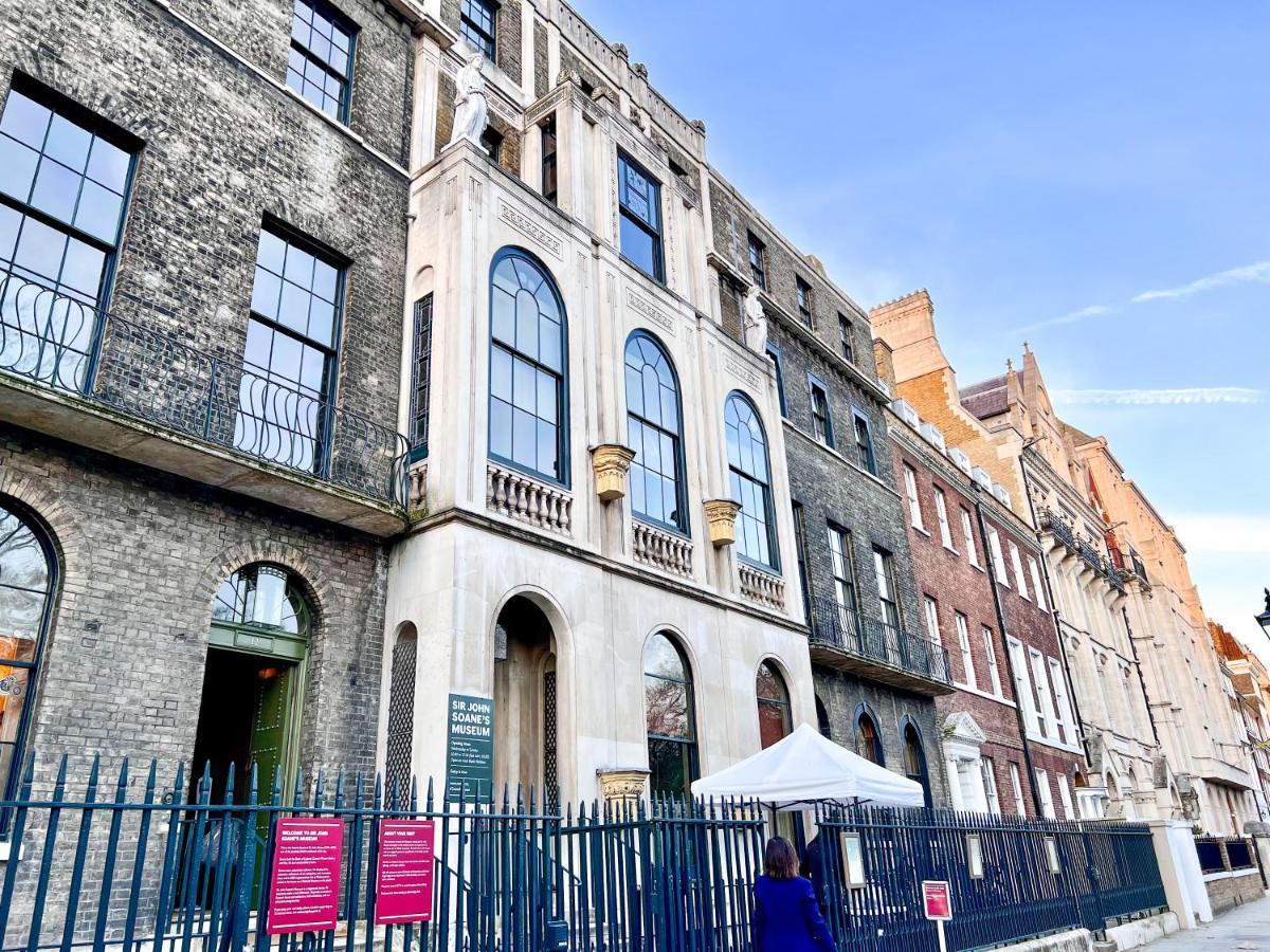 Superior Entire Apartment Between St Pauls Cathedral And Covent Garden London Exterior foto