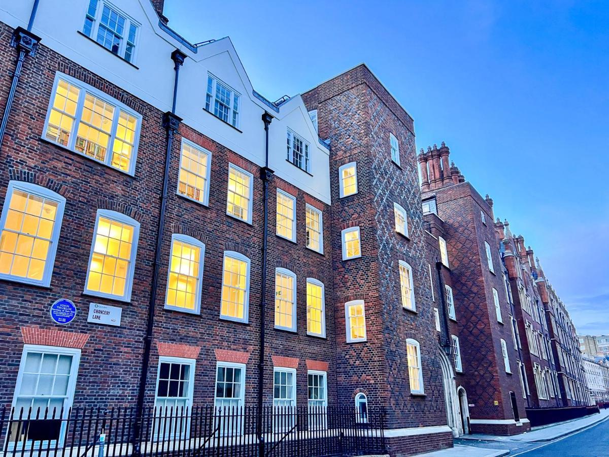 Superior Entire Apartment Between St Pauls Cathedral And Covent Garden London Exterior foto