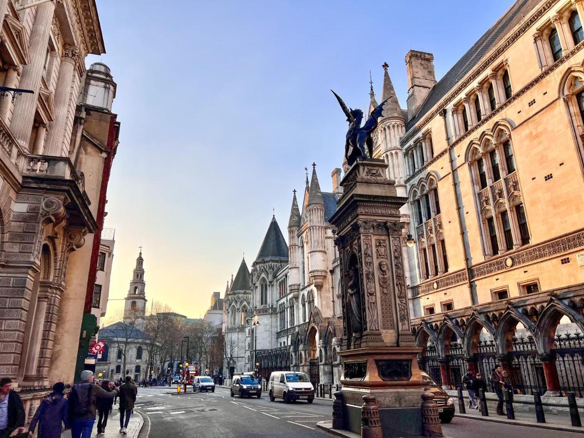 Superior Entire Apartment Between St Pauls Cathedral And Covent Garden London Exterior foto
