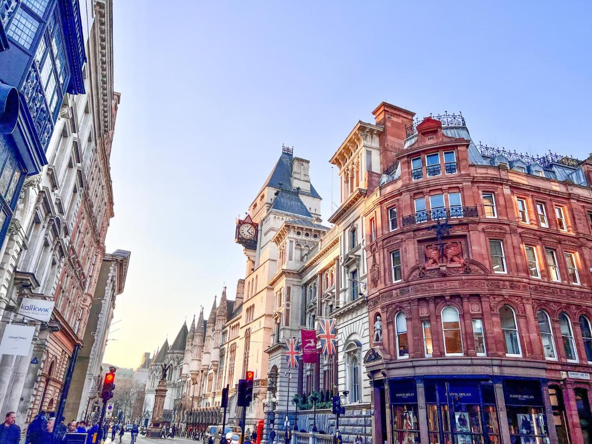Superior Entire Apartment Between St Pauls Cathedral And Covent Garden London Exterior foto