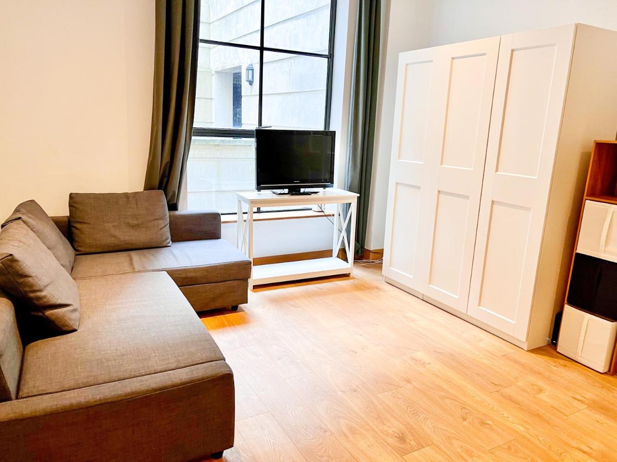 Superior Entire Apartment Between St Pauls Cathedral And Covent Garden London Exterior foto
